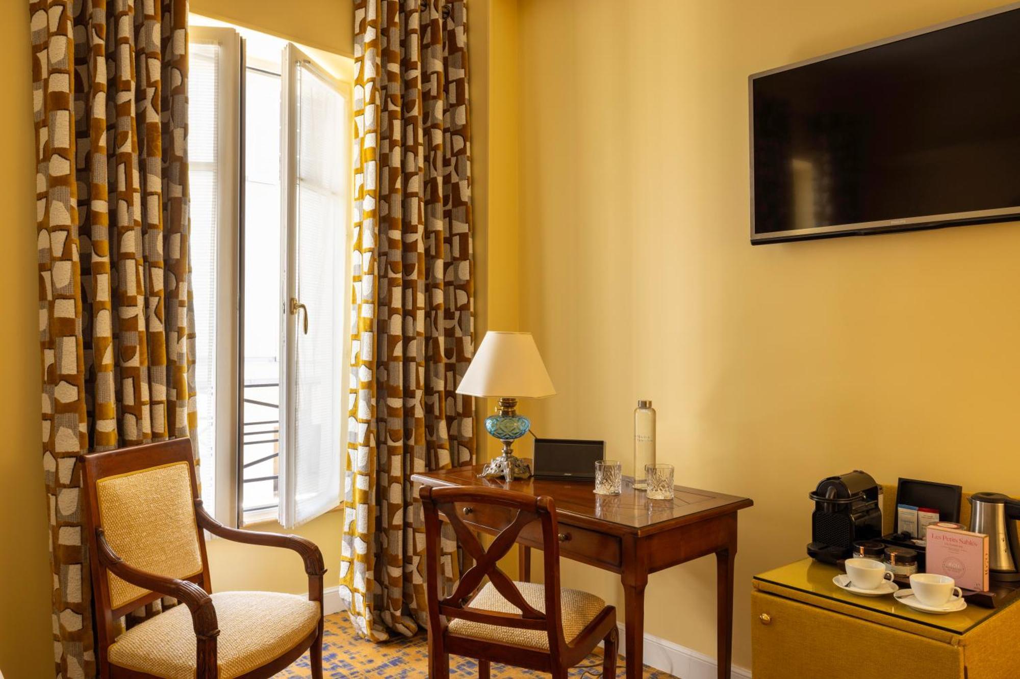Hotel Le Relais Madeleine Parigi Esterno foto